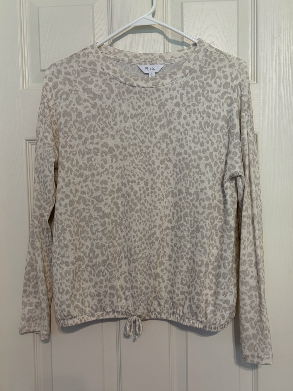 Rumi +Ryder cream leopard print long sleeve tee - Size L (12-14)
